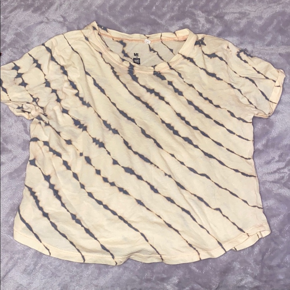 loose crop top